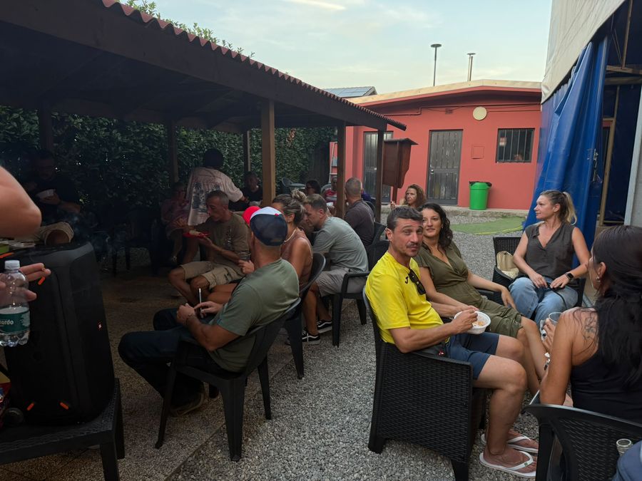 Giocatori in terrazza dopo le partite